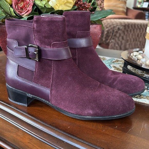 Isaac Mizrahi Live! Saran Genuine Suede Red Heeled Ankle Boots Buckle Booties - Picture 3 of 15